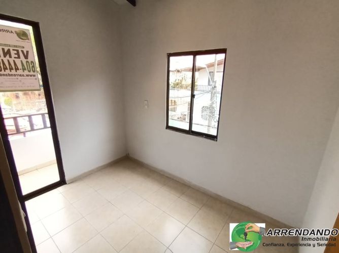 Casa de 4 alcobas en venta en San Pio X, Itagüí, 90 m² · foto 2 de 19