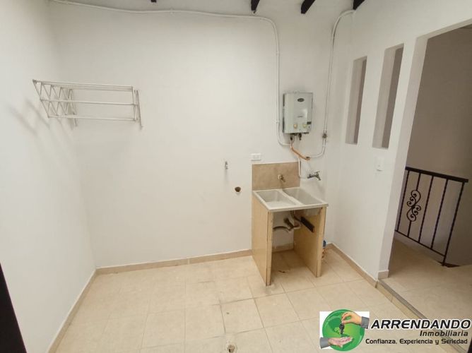 Casa de 4 alcobas en venta en San Pio X, Itagüí, 90 m² · foto 8 de 19