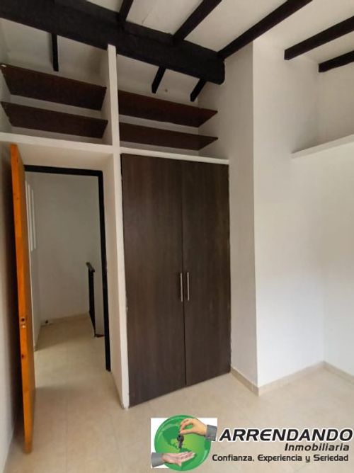Casa de 4 alcobas en venta en San Pio X, Itagüí, 90 m² · foto 10 de 19