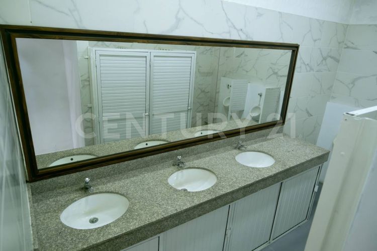 Local en arriendo en El Guabal, Cali, 539 m² · foto 8 de 20