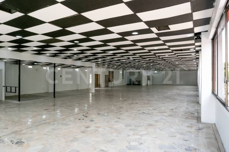 Local en arriendo en El Guabal, Cali, 539 m² · foto 18 de 20