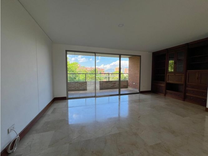 Apartamento de 3 alcobas en venta en San Lucas, Medellín, 170 m² · foto 4 de 20