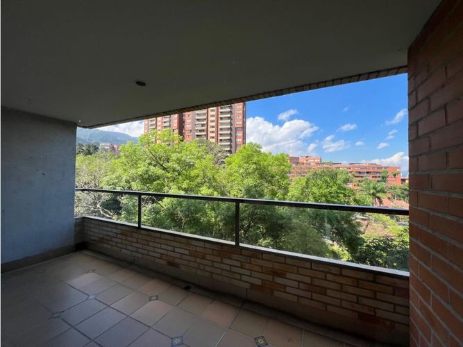 Apartamento de 3 alcobas en venta en San Lucas, Medellín, 170 m² · foto 16 de 20