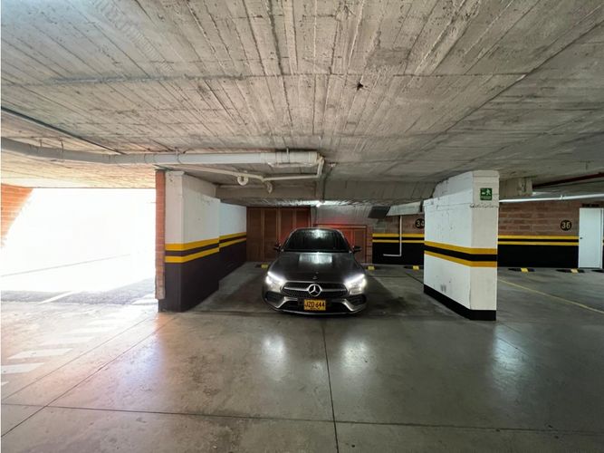 Apartamento de 3 alcobas en venta en San Lucas, Medellín, 170 m² · foto 18 de 20