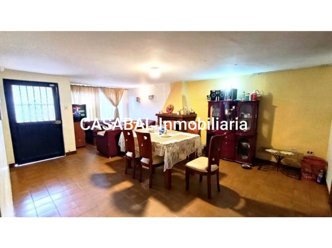 Casa de 6 alcobas en venta en Vereda La Balsa, Chía, 230 m² · foto 2 de 24