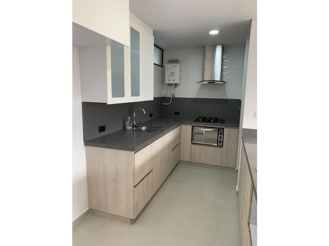 Apartamento de 3 alcobas en venta en Escobero, Medellín, 94 m² · foto 5 de 19