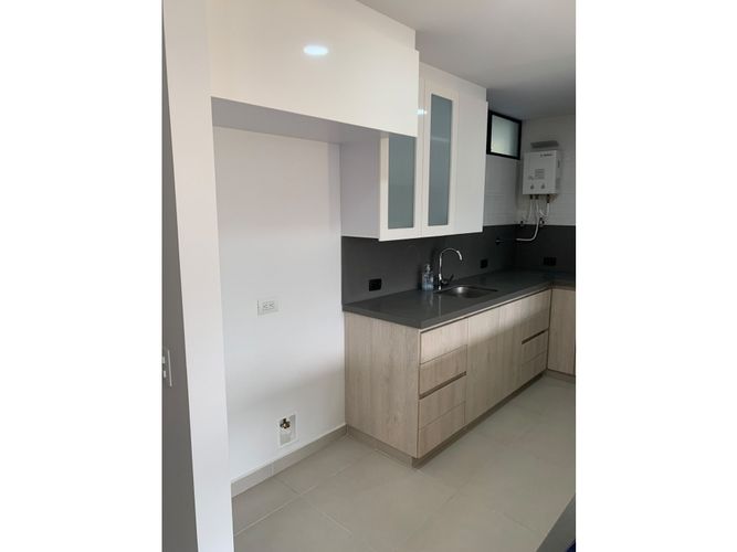 Apartamento de 3 alcobas en venta en Escobero, Medellín, 94 m² · foto 13 de 19