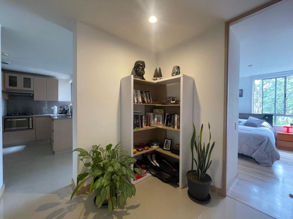Apartamento en venta en Loma Del Escobero, Envigado · foto 7 de 13