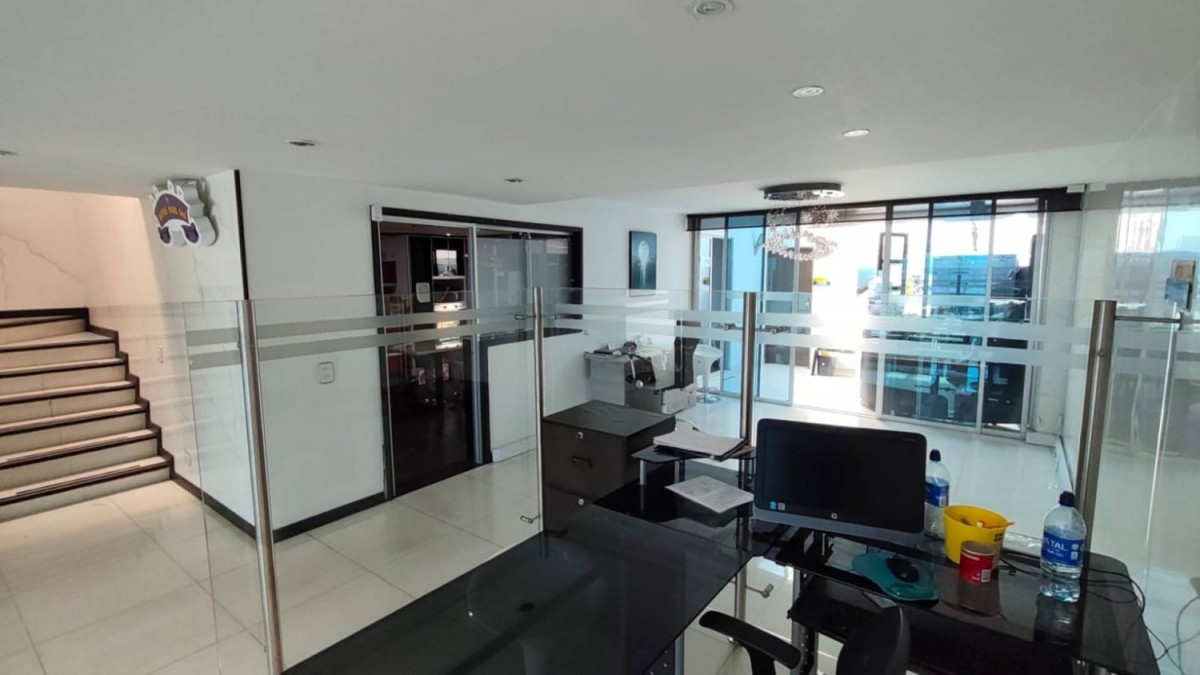 Casa en venta en Modelia, Bogotá · foto 3 de 17
