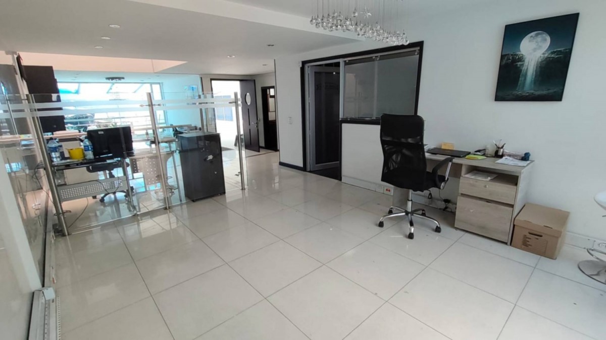 Casa en venta en Modelia, Bogotá · foto 4 de 17
