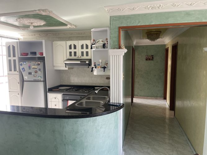 Apartamento de 3 alcobas en venta en Cabecera Del Llano, Bucaramanga, 80 m² · foto 3 de 19