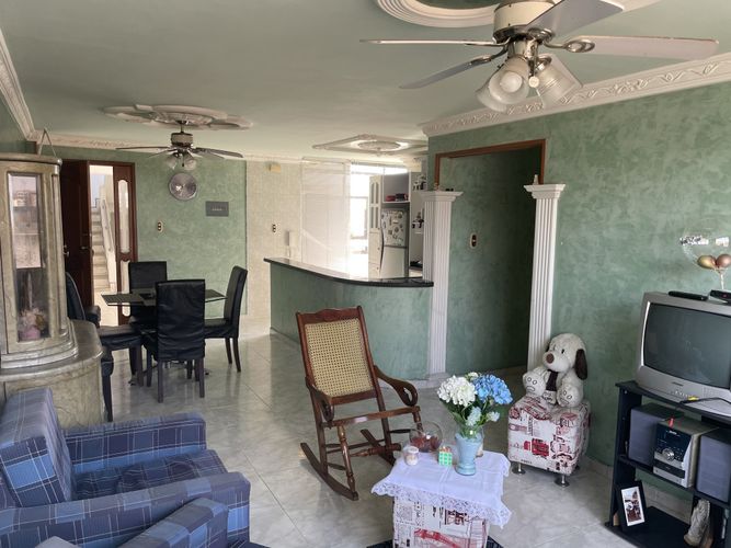 Apartamento de 3 alcobas en venta en Cabecera Del Llano, Bucaramanga, 80 m² · foto 7 de 19