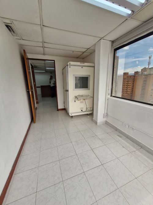 Local en arriendo en Villa Nueva, Medellín, 41 m² · foto 6 de 14