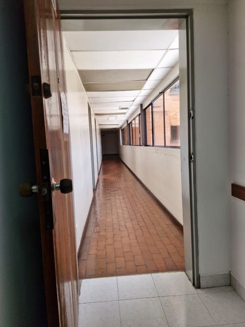 Local en arriendo en Villa Nueva, Medellín, 41 m² · foto 9 de 14
