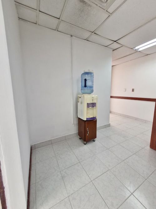 Local en arriendo en Villa Nueva, Medellín, 41 m² · foto 10 de 14