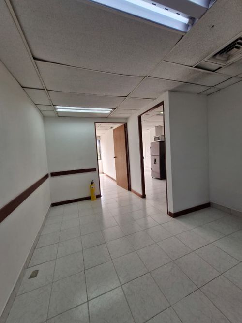 Local en arriendo en Villa Nueva, Medellín, 41 m² · foto 11 de 14