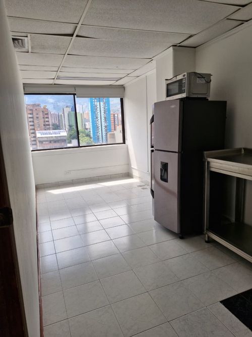 Local en arriendo en Villa Nueva, Medellín, 41 m² · foto 14 de 14
