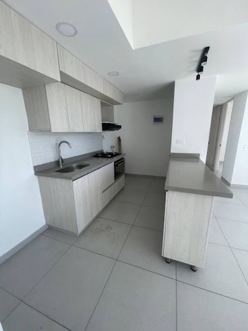 Apartamento de 2 alcobas en arriendo en Cuatro Esquinas, Rionegro, 52 m² · foto 2 de 17