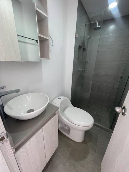 Apartamento de 2 alcobas en arriendo en Cuatro Esquinas, Rionegro, 52 m² · foto 10 de 17