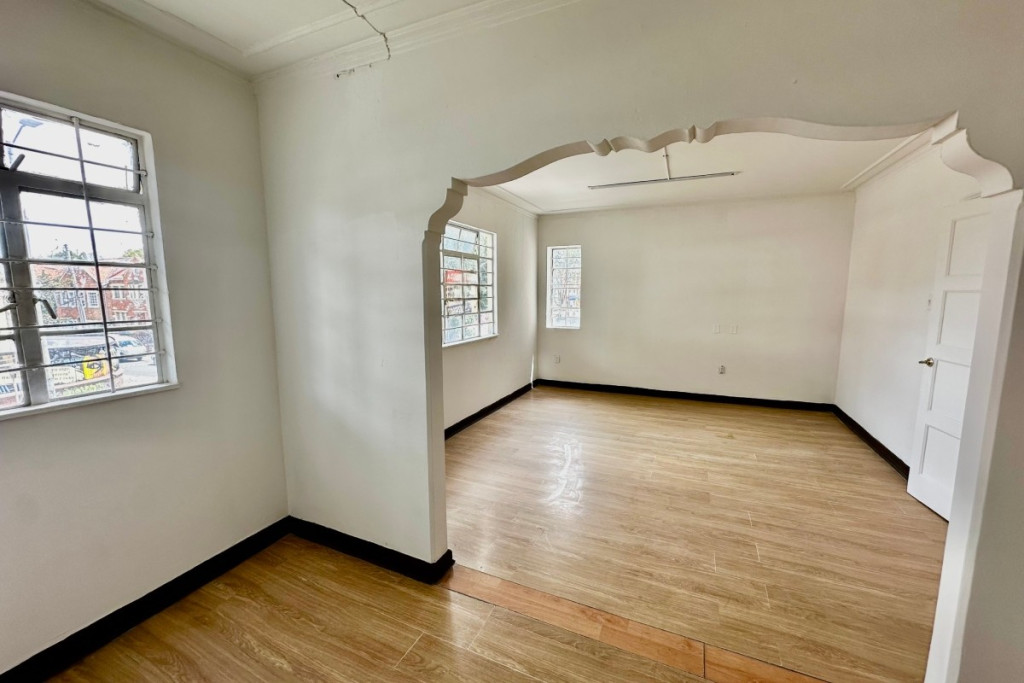 Casa en venta en Quinta Camacho, Bogotá · foto 2 de 19