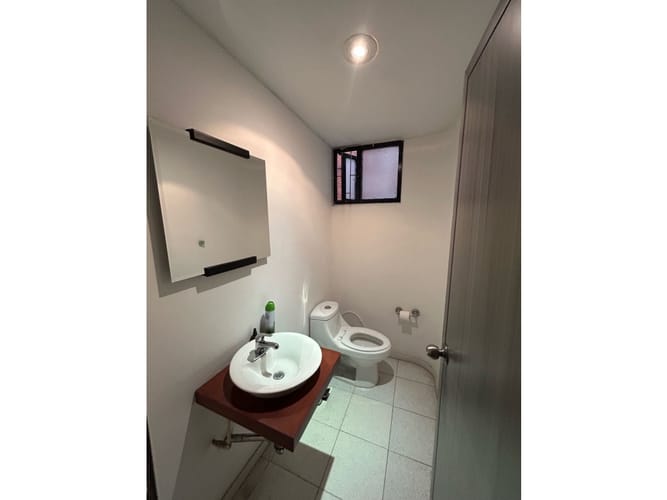 Apartamento de 4 alcobas en venta en Chico, Bogotá, 200 m² · foto 10 de 13