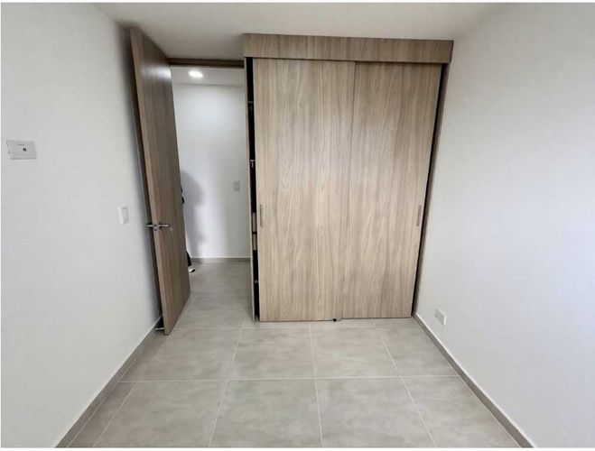 Apartamento de 3 alcobas en venta en Cristo Rey, Medellín, 72 m² · foto 8 de 14