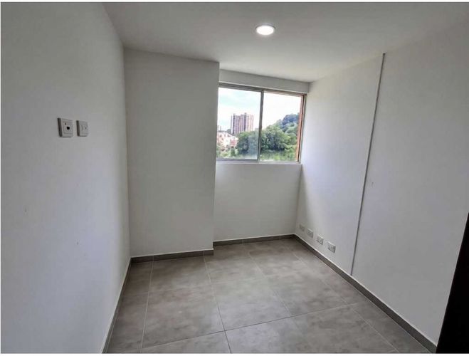 Apartamento de 3 alcobas en venta en Cristo Rey, Medellín, 72 m² · foto 9 de 14