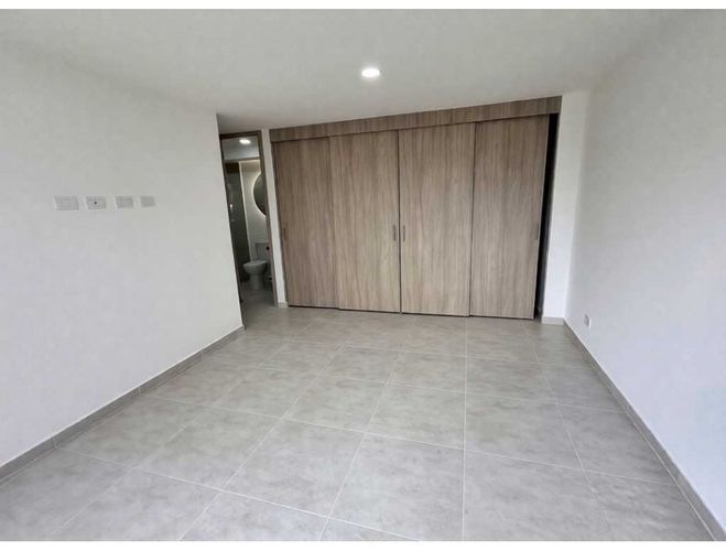 Apartamento de 3 alcobas en venta en Cristo Rey, Medellín, 72 m² · foto 11 de 14
