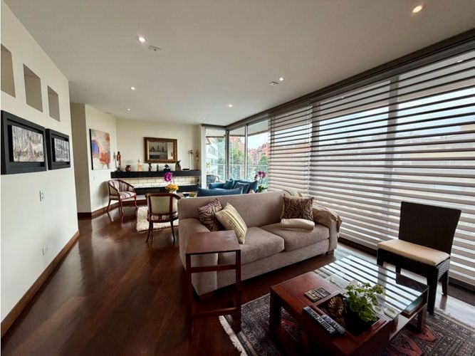 Apartamento en venta en Chico, Bogotá · foto 3 de 18