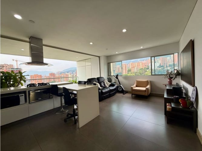 Apartamento de 2 alcobas en venta en Los Balsos, Medellín, 89 m² · foto 3 de 24