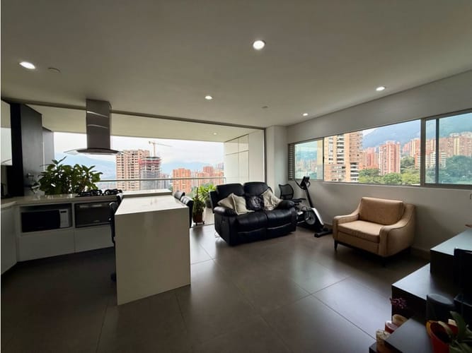 Apartamento de 2 alcobas en venta en Los Balsos, Medellín, 89 m² · foto 4 de 24