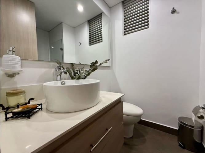 Apartamento de 2 alcobas en venta en Los Balsos, Medellín, 89 m² · foto 8 de 24