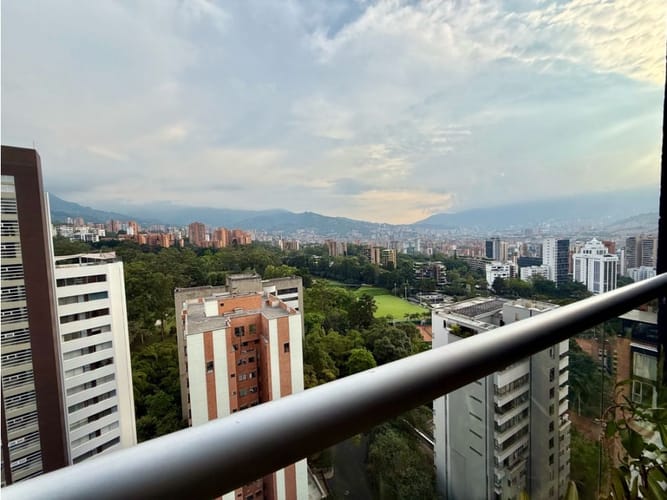 Apartamento de 2 alcobas en venta en Los Balsos, Medellín, 89 m² · foto 18 de 24