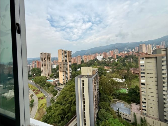 Apartamento de 2 alcobas en venta en Los Balsos, Medellín, 89 m² · foto 21 de 24