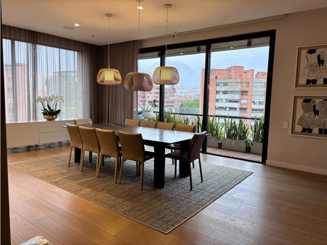 Apartamento de 3 alcobas en venta en La Cabrera, Bogotá, 334 m² · foto 4 de 15