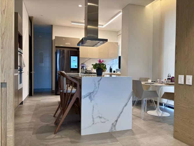 Apartamento de 3 alcobas en venta en La Cabrera, Bogotá, 334 m² · foto 14 de 15