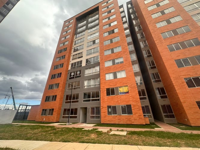 Apartamento de 3 alcobas en arriendo en Fac, Madrid, 58 m² · foto 2 de 24