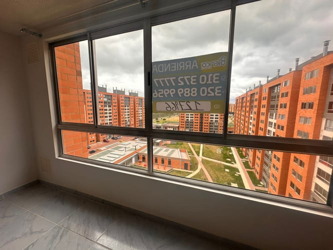 Apartamento de 3 alcobas en arriendo en Fac, Madrid, 58 m² · foto 5 de 24