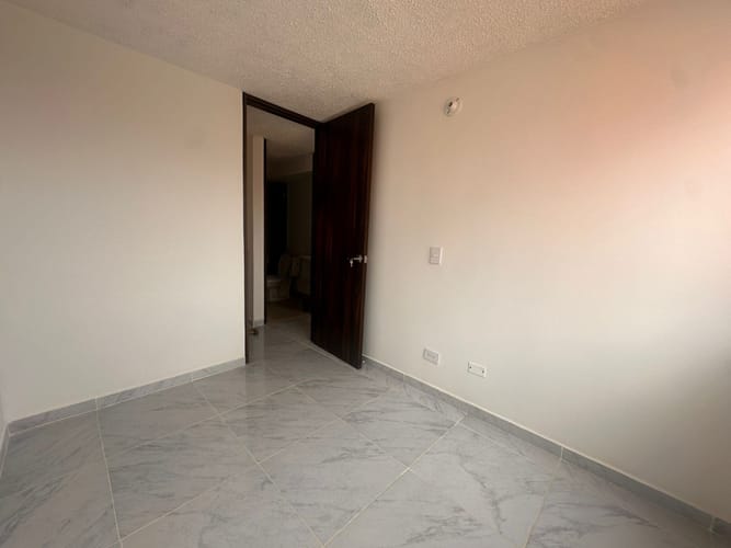 Apartamento de 3 alcobas en arriendo en Fac, Madrid, 58 m² · foto 10 de 24