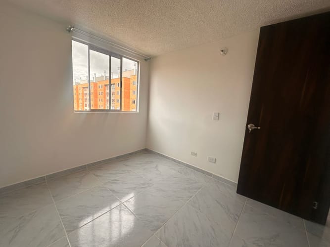 Apartamento de 3 alcobas en arriendo en Fac, Madrid, 58 m² · foto 14 de 24