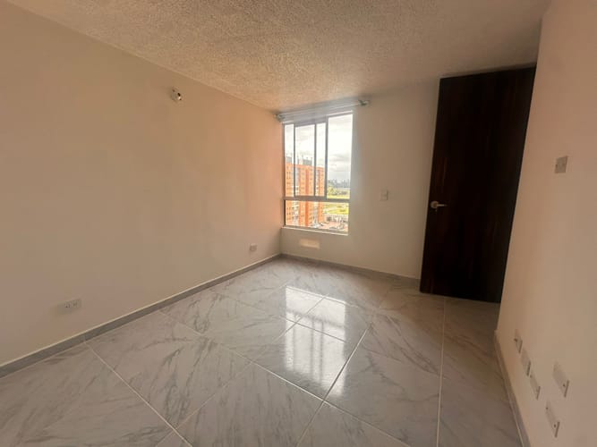 Apartamento de 3 alcobas en arriendo en Fac, Madrid, 58 m² · foto 21 de 24