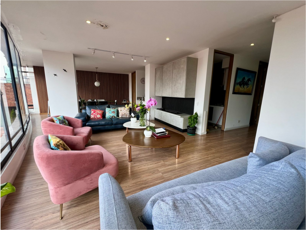 Apartamento en venta en Los Rosales, Bogotá · foto 3 de 24