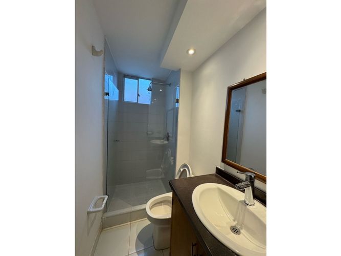 Apartamento de 3 alcobas en venta en Echavarria, Madrid, 66 m² · foto 5 de 17