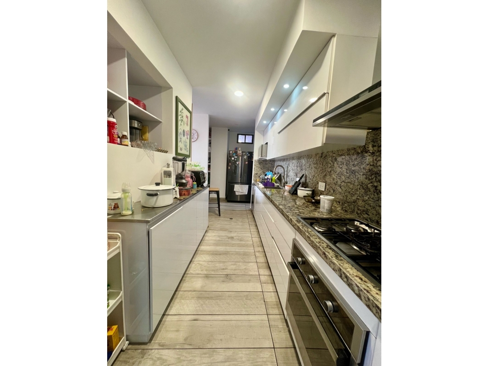 Apartamento en venta en Los Rosales, Bogotá · foto 7 de 24