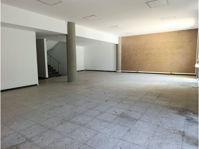 Bodega en arriendo en Milan Condominios, Envigado, 600 m² · foto 2 de 17