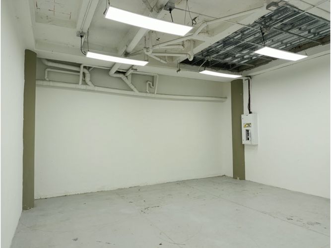 Bodega en arriendo en Milan Condominios, Envigado, 600 m² · foto 3 de 17
