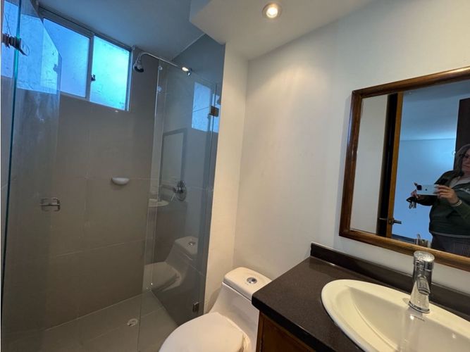 Apartamento de 3 alcobas en venta en Echavarria, Madrid, 66 m² · foto 14 de 17