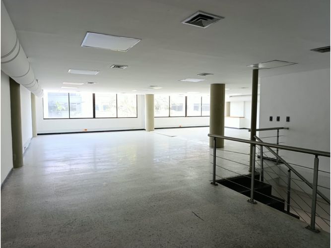 Bodega en arriendo en Milan Condominios, Envigado, 600 m² · foto 6 de 17