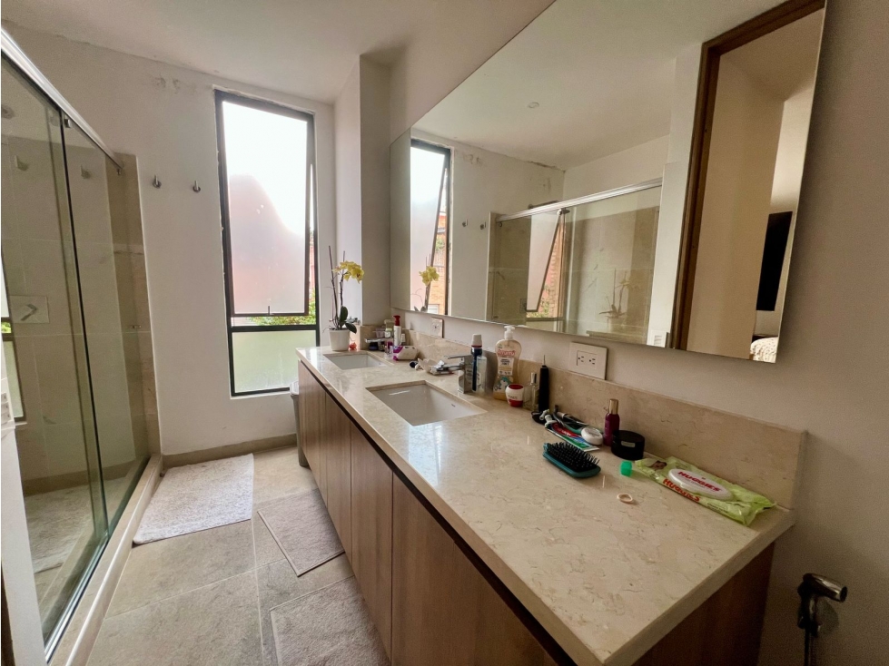 Apartamento en venta en Los Rosales, Bogotá · foto 16 de 24