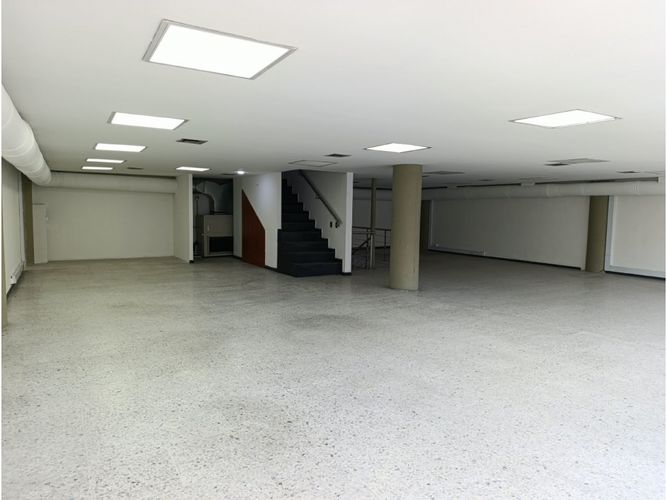 Bodega en arriendo en Milan Condominios, Envigado, 600 m² · foto 10 de 17
